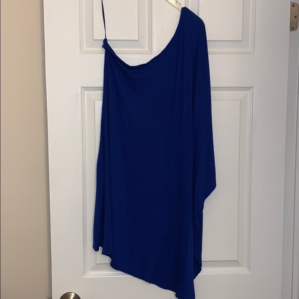 Express dress with side ruffle